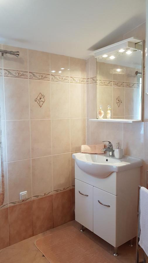 Apartmani Diva マリンスカ エクステリア 写真
