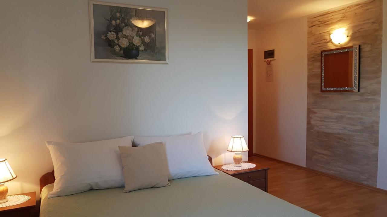 Apartmani Diva マリンスカ エクステリア 写真